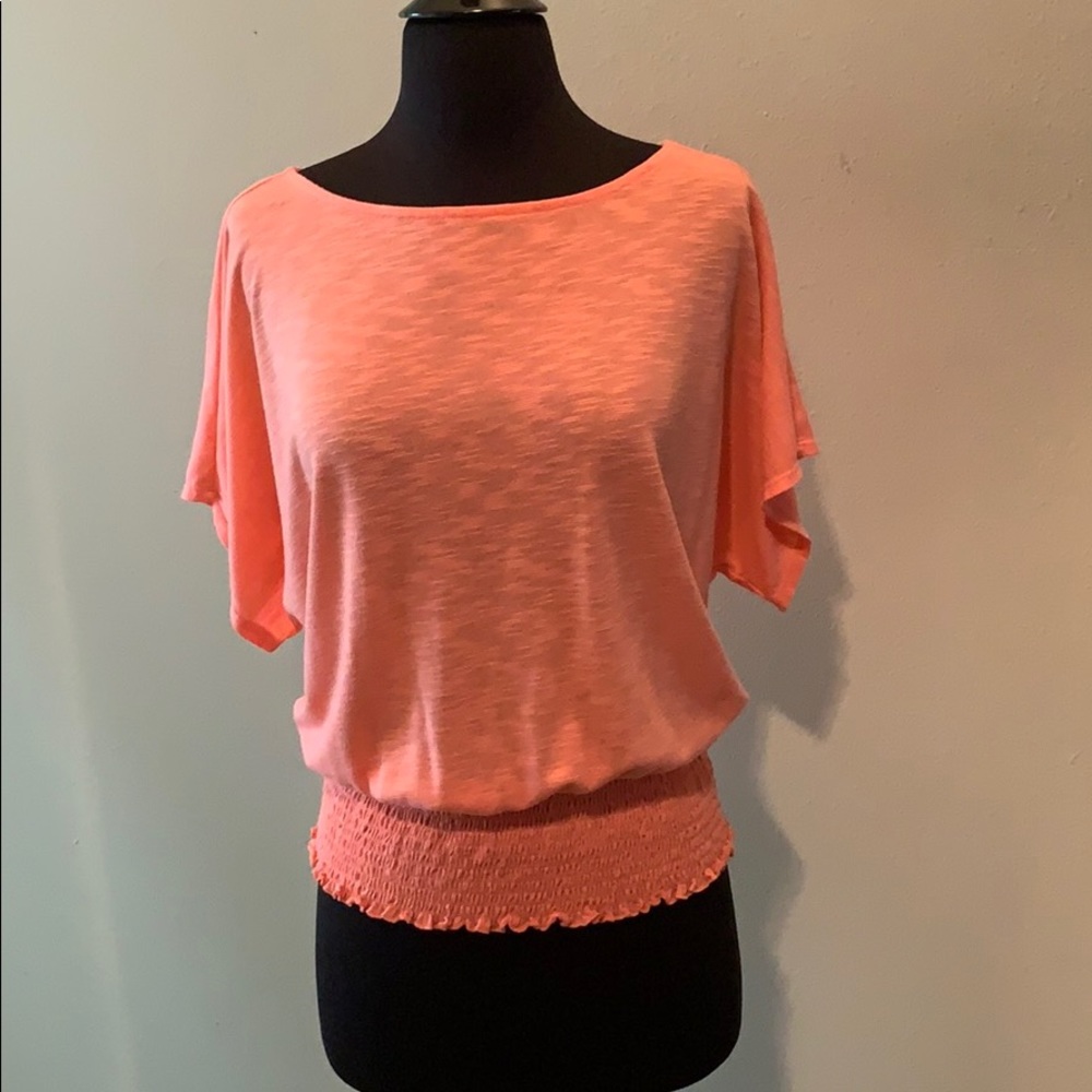 Peach short sleeve top